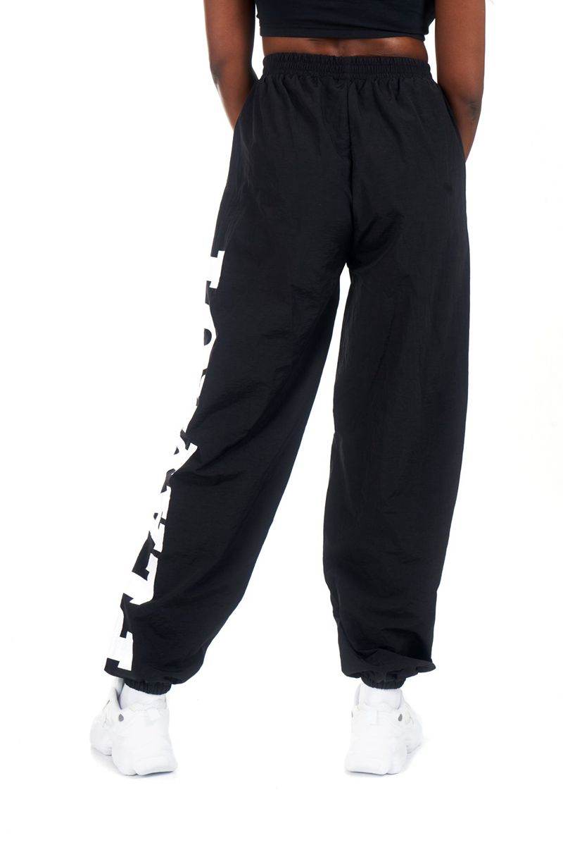 Calças Playboy Active Nylon Joggers Feminino Pretas | CMNDW5974