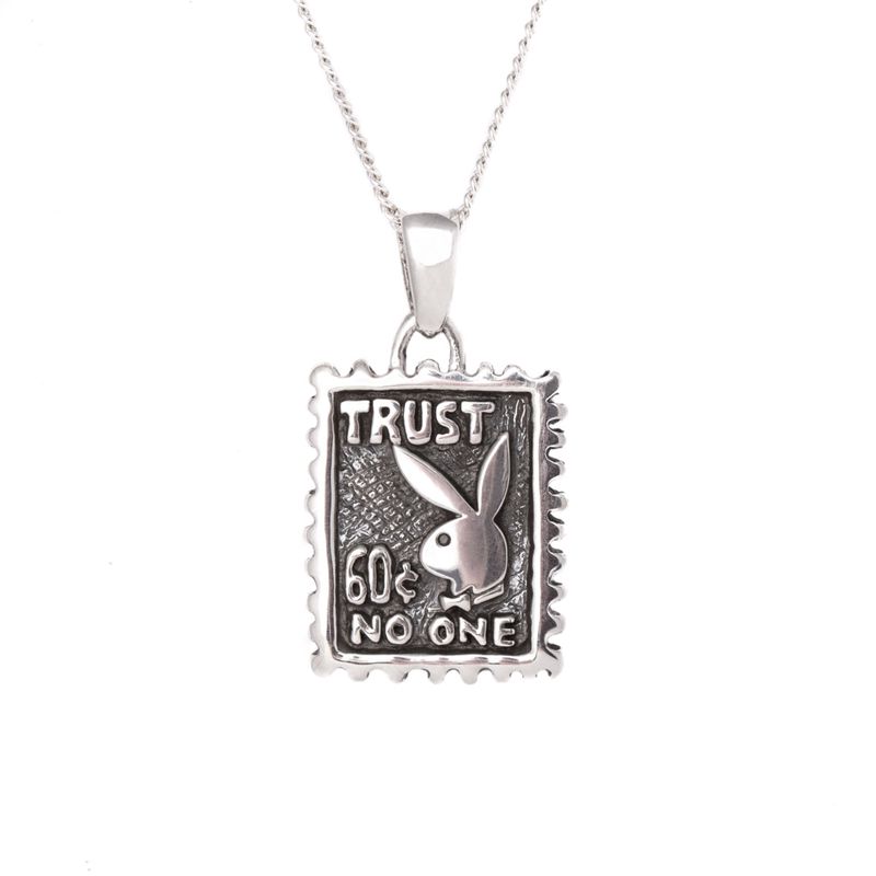 Joalheria Playboy Trust No One Necklace Masculino Douradas | EJHFS3627